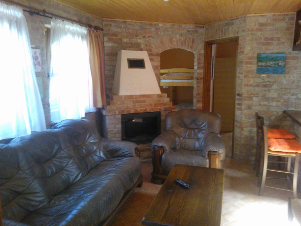 Mediterran Apartmanhaz Szántód Exteriör bild