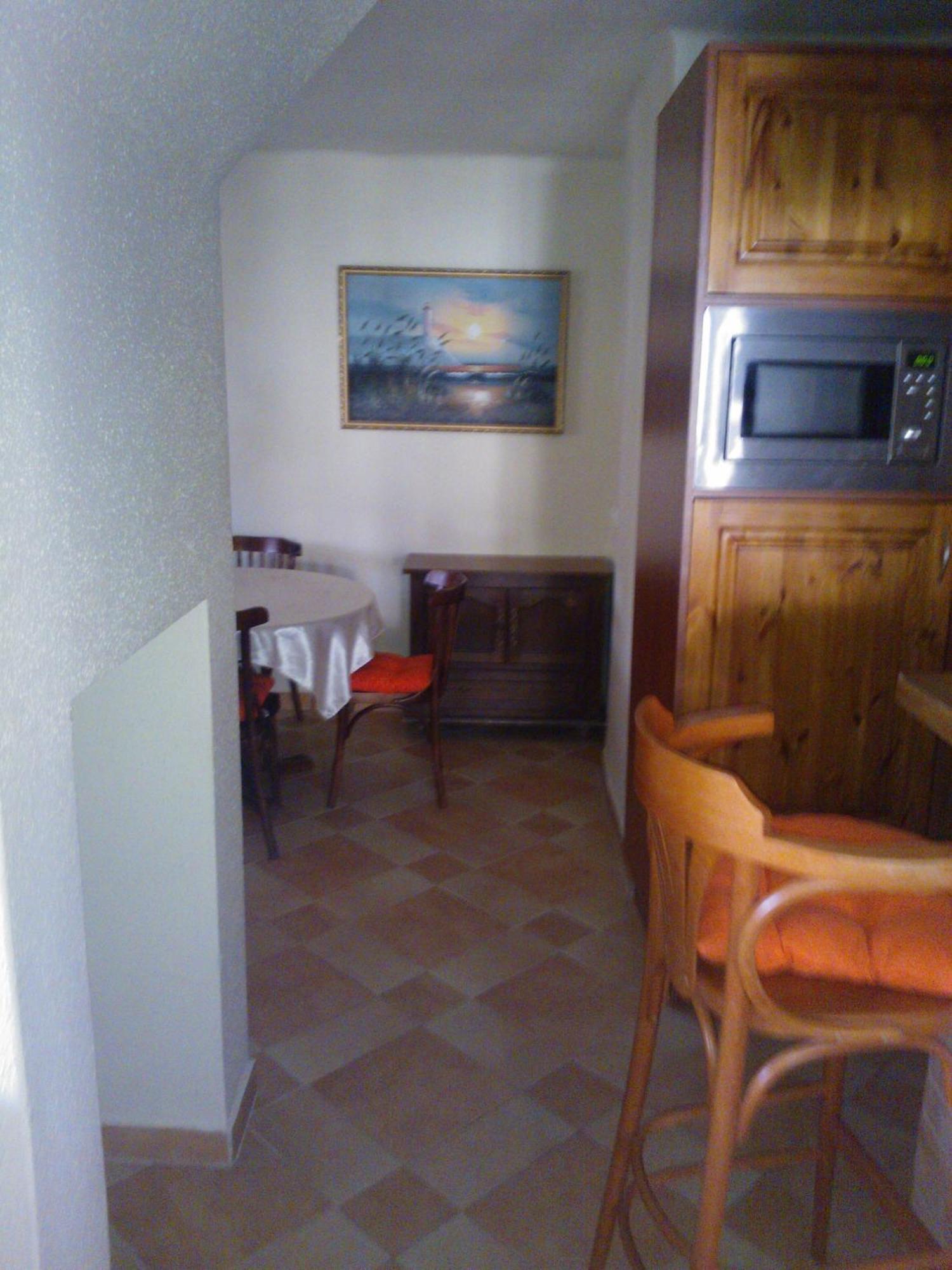 Mediterran Apartmanhaz Szántód Rum bild