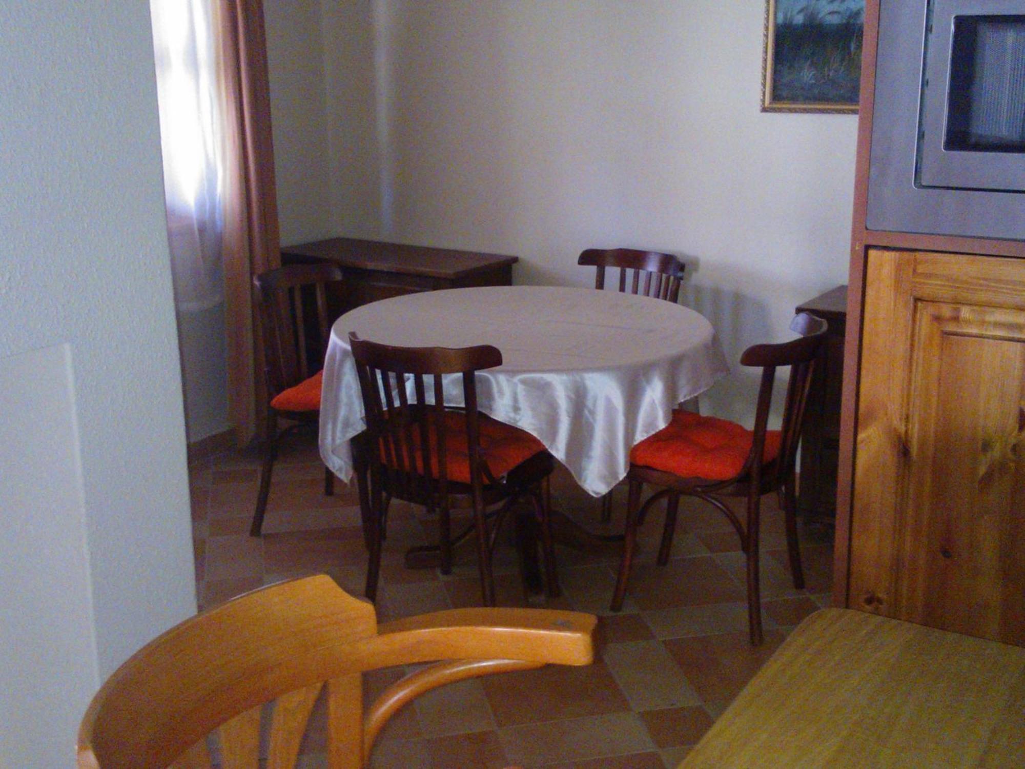 Mediterran Apartmanhaz Szántód Rum bild